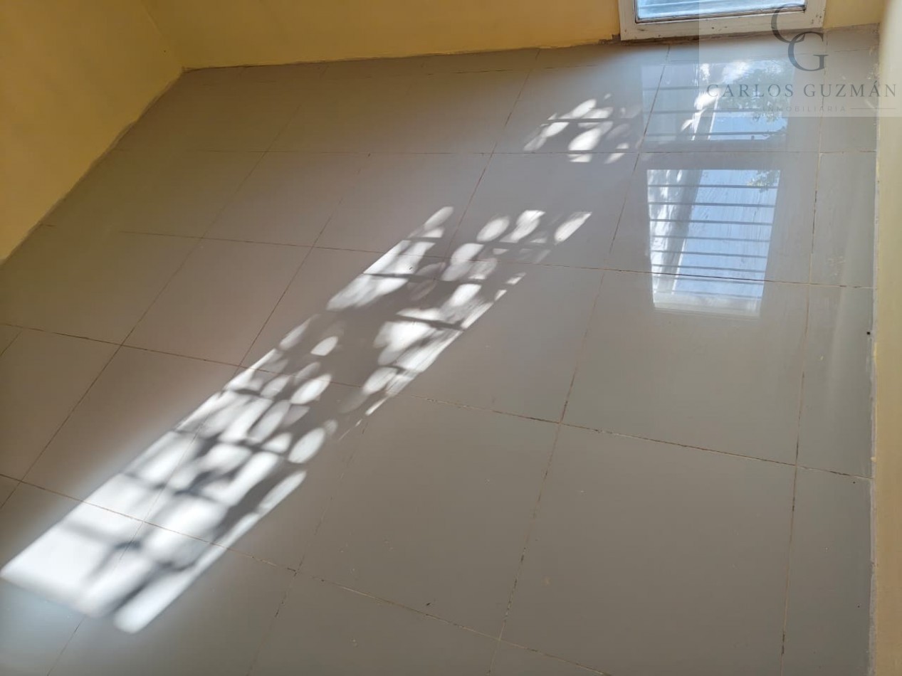 SE ALQUILA HERMOSA CASA AMPLIA!